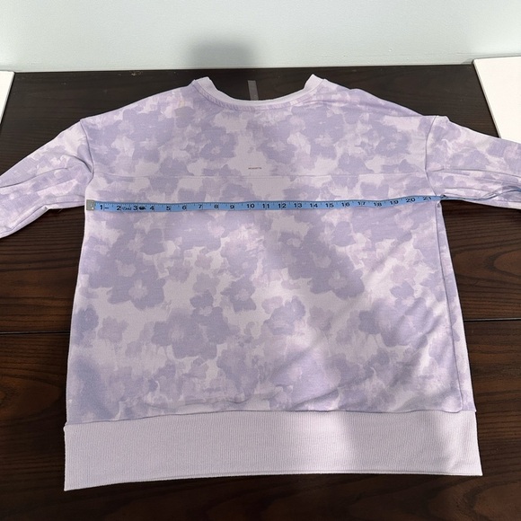 Mondetta Lavender Floral Camo Sweatshirt Women’s Size Large - Picture 4 of 7
